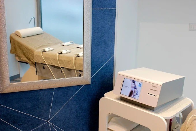 Postazione per la valutazione prima di un trattamento laser al corpo a Bari